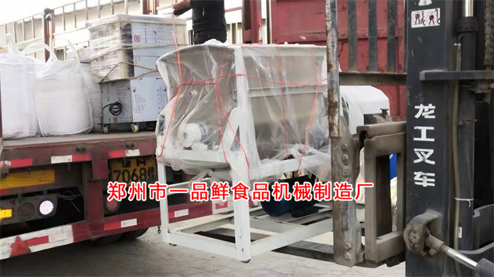 浙江臺(tái)州客戶(hù)訂購(gòu)的自動(dòng)疊片燴面機(jī)發(fā)貨啦(圖2)